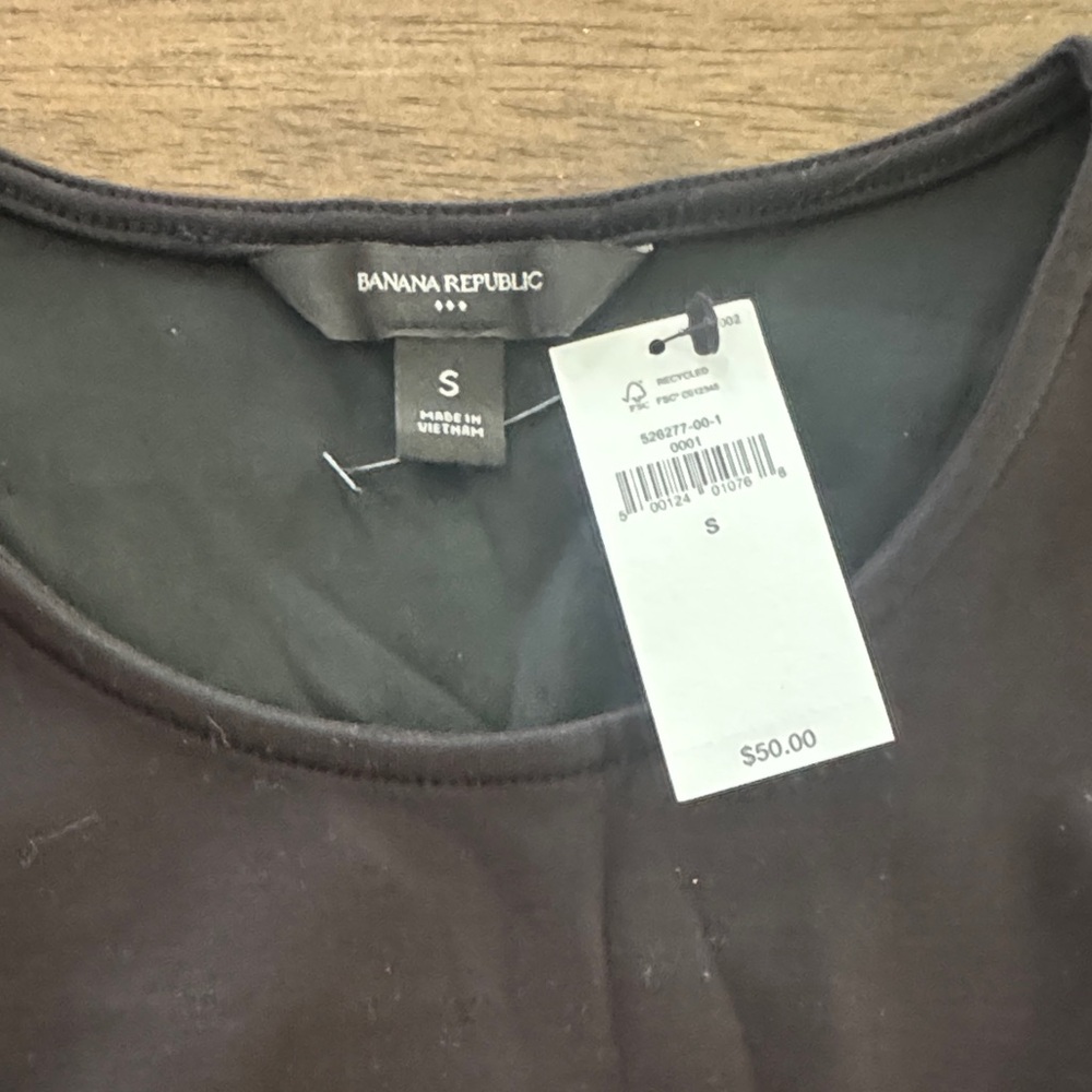 NWT Banana Republic Soft Touch Fitted Top - Picture 4 of 4